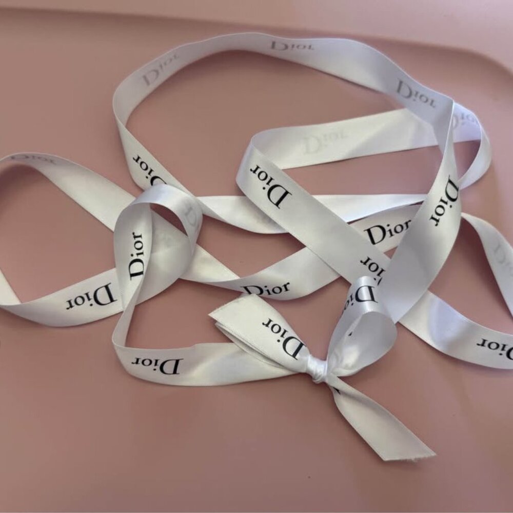 Dior Silver Star and Ribbon - Picture 4 of 4